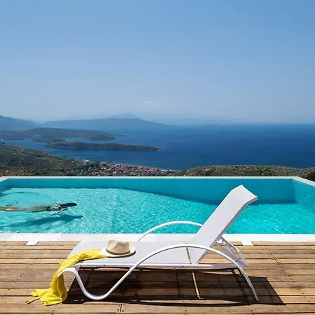 Villa Esperos & *