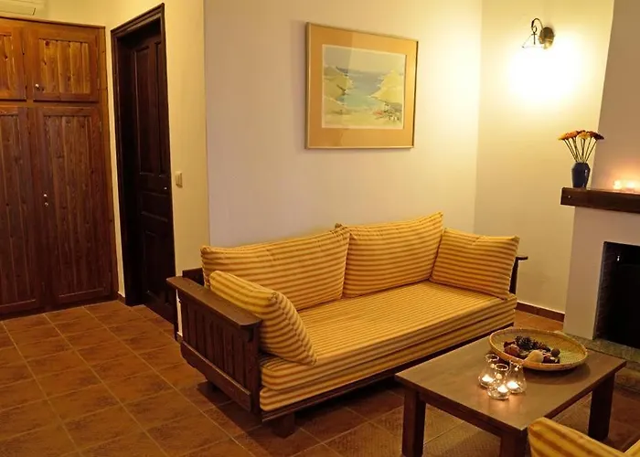 Esperos & Villa Lafkos